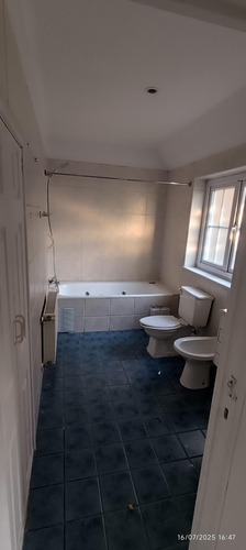 Casa Con Excelente Ubicación En Vitacura
