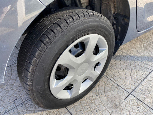 Imagem 8 de 9 de Renault/ Sandero 1.0 2019 Completo