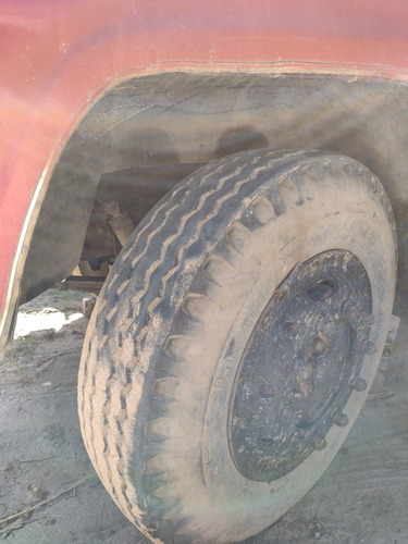 Ford F7000 Volcador