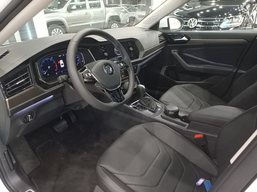 Imagen 15 de 16 de Volswagen Vento Highline 1.4 T 150 Cv 0km Aj