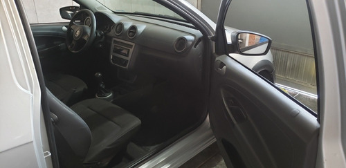 Volkswagen Saveiro 1.6 Startline Cab. Simples Total Flex 2p