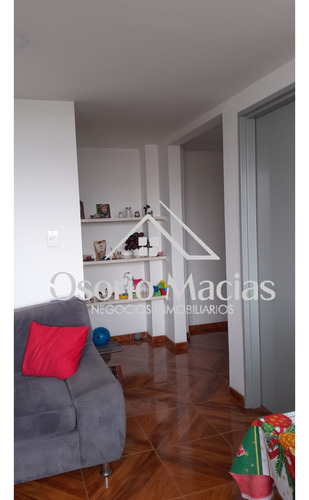 Venta De Apartamento En Av. Santander