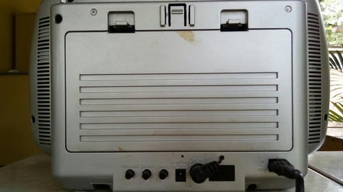 Rádio Portátil Cougar Com Cd E Tv