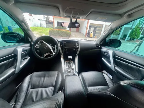 Mitsubishi Montero 2.5 215 hp