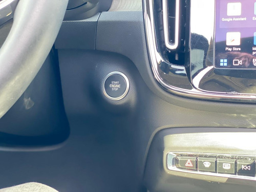 Volvo XC40 B4 Plus 2.0
