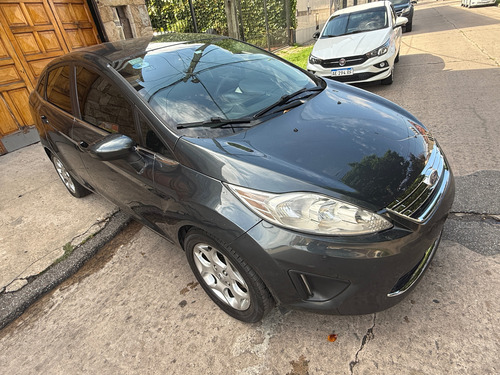 Ford Fiesta Kinetic 1.6 Design Sedan 120cv Trend Plus