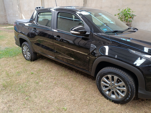Fiat Strada 1.4 8v Freedom Cd