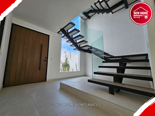 Casas En Venta En Metepec Cerca Del Parque Bicentenario Con 4 O 5 Recamaras