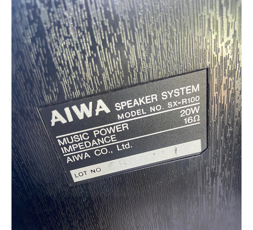 Caixa De Som Aiwa Sx-r100 20w 16 Oms Par. Novinhas (Usado)