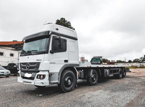 Imagem 2 de 10 de Mercedes-benz 3030 8x2 Bitruck Plataforma Guincho 2018