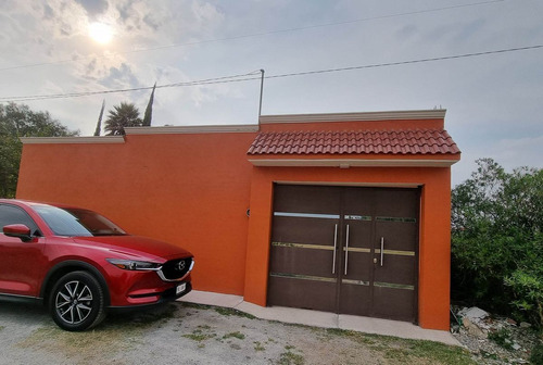 Venta De Hermosa Casa Nueva, En Colonia Nezahualcóyotl, Muni