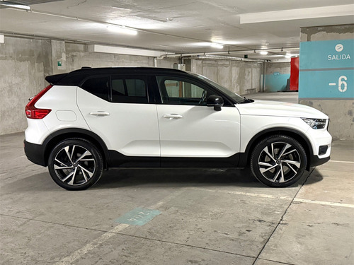 Volvo XC40 1.5 T5 R-Design Hybrid