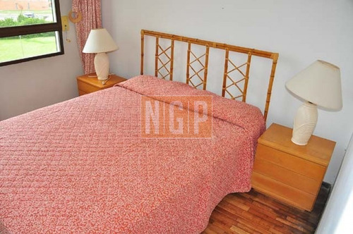 Apartamento En Brava, 2 Dormitorios - Ref: 1713