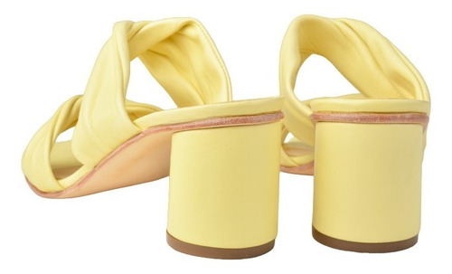 Imagen 8 de 8 de Zuecos Sandalias De Mujer De Cuero Twist - Ferraro