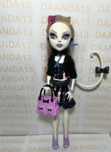 Catrine De Mew Scaremester Monster High Muñeca Usada