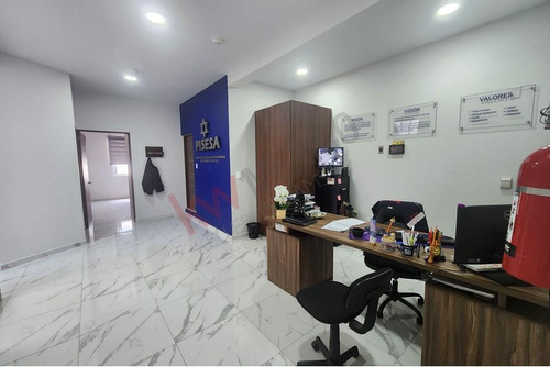 Venta De Edificio En Zona Céntrica De Querétaro, Ideal Para Oficinas