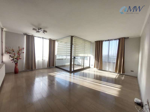 Departamento En Venta De 4 Dorm + 3 Baños. En San Miguel