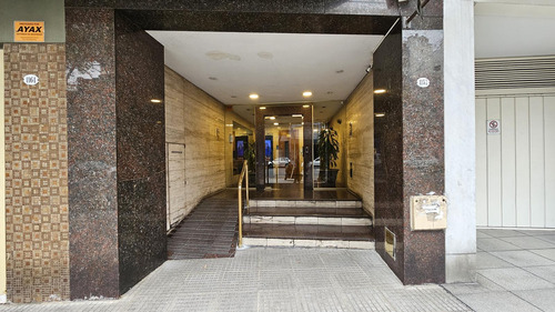 Av. Juan B. Alberdi Al 1100 - Alquiler
