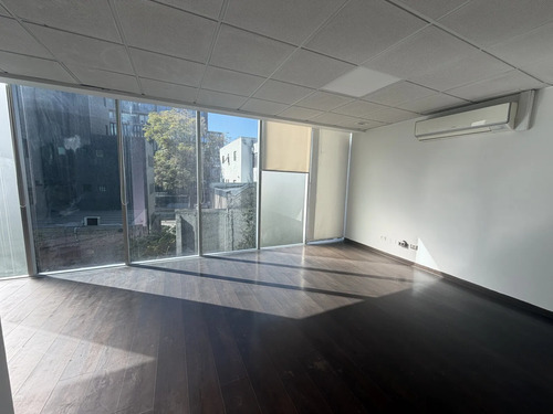 Arriendo Oficina Planta Libre Barros Borgoño / Metro Manue
