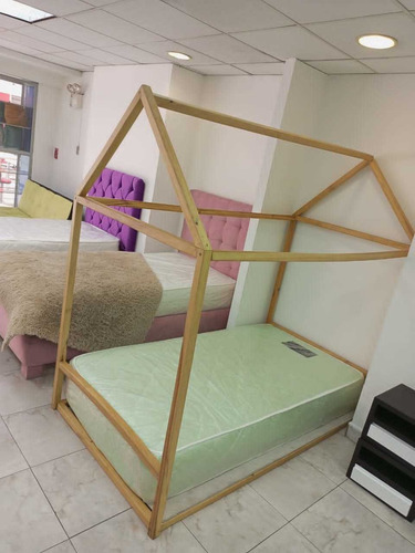 Imagen 1 de 2 de Casita En Madera Para Niños
