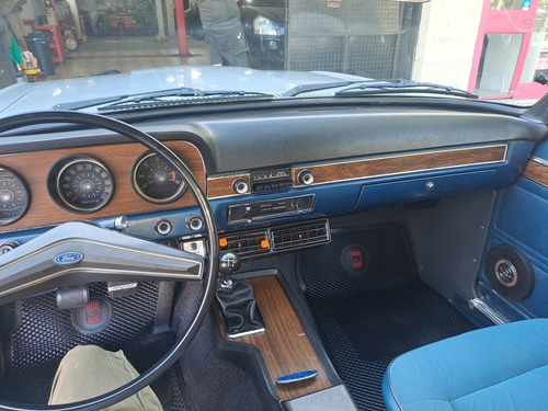 Imagen 12 de 25 de Ford Falcon Futura Sp