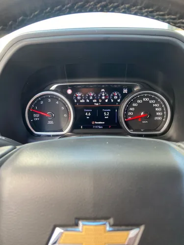 Chevrolet Suburban 5p High Country V8/6.2 Aut