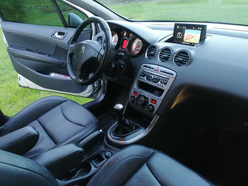 Peugeot 408 2.0 Allure Plus 143cv 2015