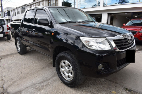 Imagen 1 de 7 de Toyota Hilux 3.0 Cd Srv Cuero I 171cv 4x4 2014