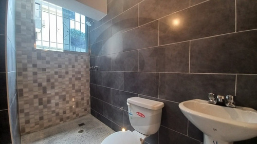 Imagen 5 de 12 de Fl - Venta Apartamento El Llanito