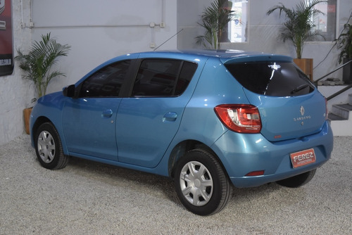 Renault Sandero Dynamique 1.6 16v Nafta 2015 Color Turquesa