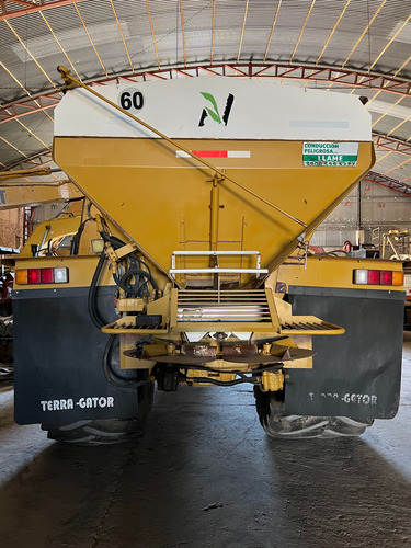 Fertilizadora Terra Gator 1603t