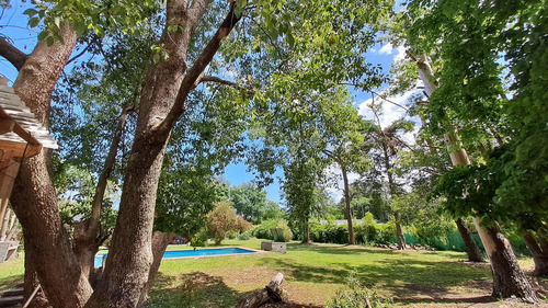 Casa En Venta - 2 Dormitorios 1 Baño - Cochera - 2470mts2 - Comarca Del Sol, Exaltación De La Cruz