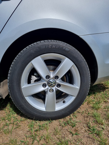 Volkswagen Vento 2.5 Luxury 170cv