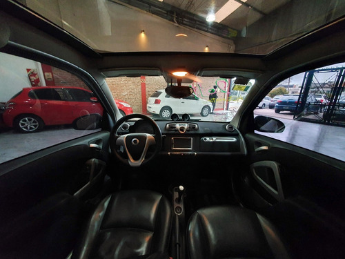 Imagen 8 de 15 de Smart Fortwo 1.0 Passion 84cv 2011