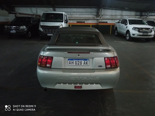 Ford Mustang 3800cc V6 Convertible