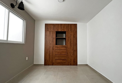 Imagen 10 de 19 de Casa En Zona Dorada, 3 Recs, 4 Baños, Seguridad, Alberca Y Jardín Común En Vistahermosa
