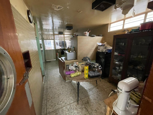 Imagen 8 de 12 de Casa Sola Para Remodelar - Uso Habitacional Hasta 6 Depas