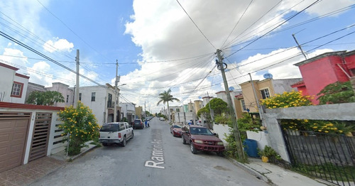 Casa En Venta, Frac. Los Presidentes, Matamoros, Tamaulipas. 3 Recamaras, 2 Baños, 2 Estacionamientos. ¡¡¡ Remate Bancario !!! -jmjc9