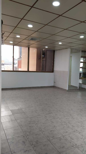 Imagen 12 de 15 de Oficina En Alquiler - Urb. La Campiña