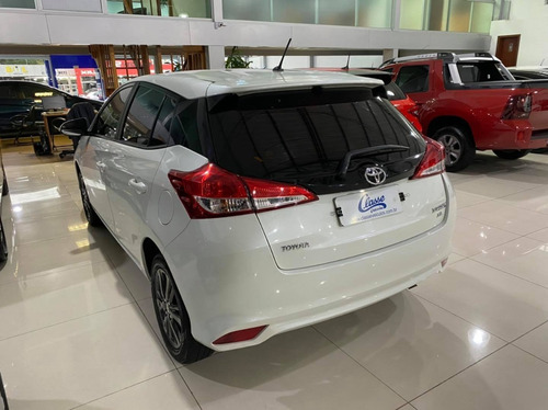 Imagem 6 de 10 de Yaris 1.3 Xl 2018/2019 Branco Completo