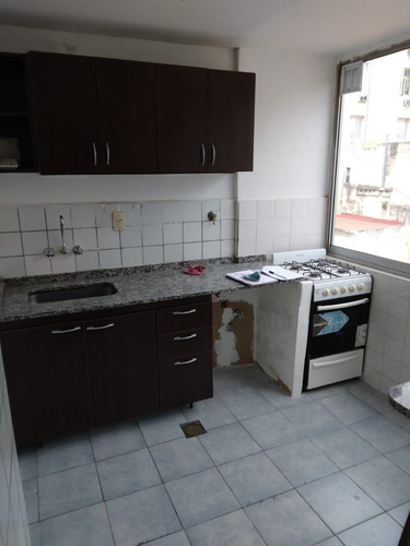 Imagen 1 de 14 de Muy Luminoso Con Amplia Cocina
