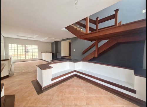 Imagem 4 de 14 de Excelente Casa Para Locação