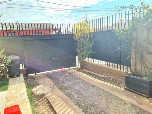 Casa En Venta De 4 Dorm. En Rancagua