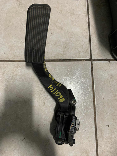 Pedal De Aceleración Chevrolet Tahoe 07-1125832864 Ml1098 (Usado)