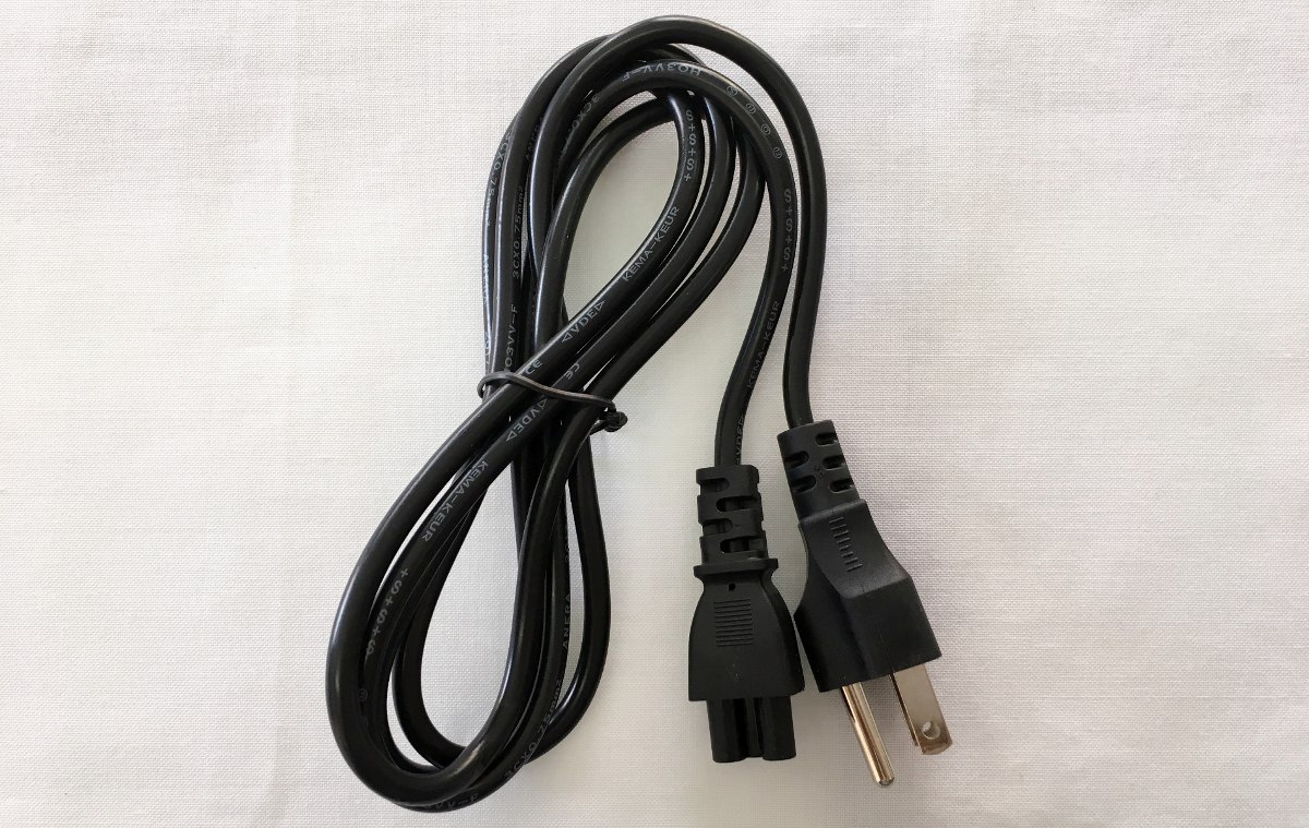 Cable De Energia O De Poder Tipo Trebol Iec320c5 Para Laptop Mercado