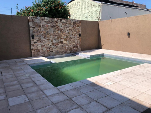 Casa Automatizada Ciudad De Mendoza. 4ta Oeste U$s 395.000.-