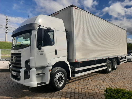 Imagem 3 de 10 de Volks Constellation 24.280 V-tronic Com Baú Facchini 9.5m