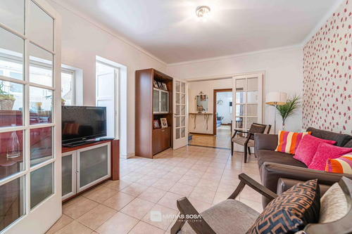 Venta - Casa - 5 Ambientes - Barrio Los Troncos