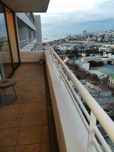 Venta Departamento En Valparaiso, Morris / Colón