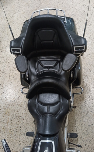 Imagen 10 de 12 de Honda Goldwing Gl1800 1800c.c. Viajera Turismo Equipada 2002
